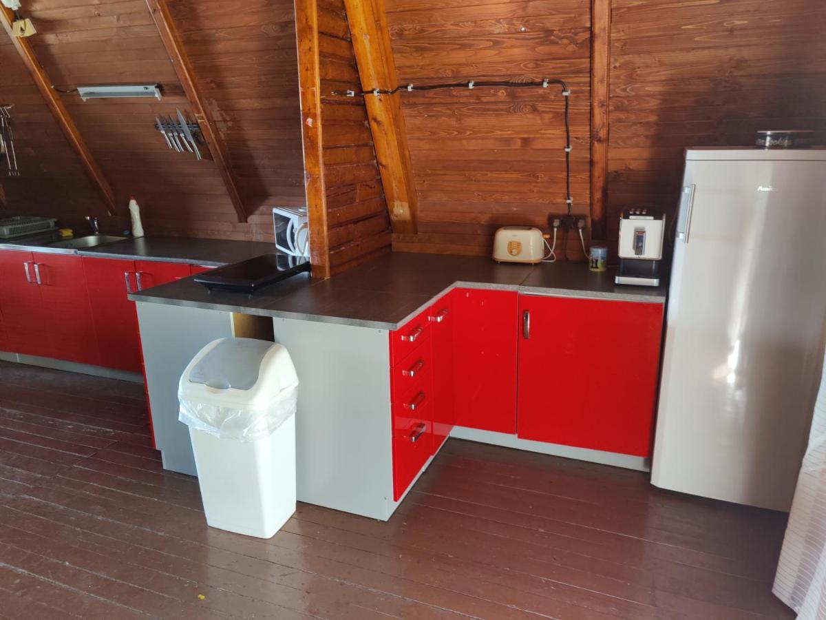 Chata Pod Vlekom Dedinky Esterno foto