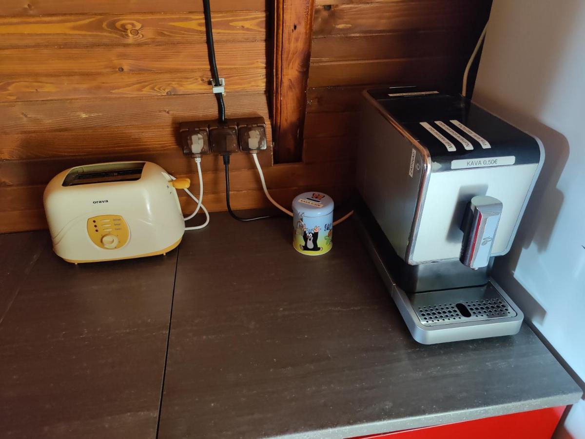 Chata Pod Vlekom Dedinky Esterno foto