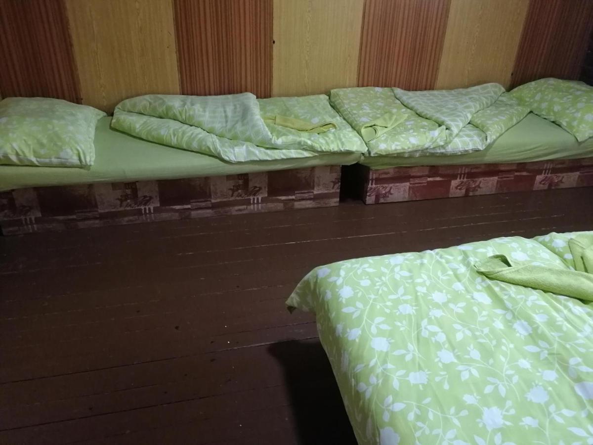Chata Pod Vlekom Dedinky Esterno foto